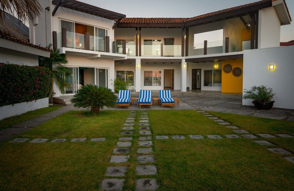 venta-casa-frente-al-playa-en-san-juan-del-sur-3