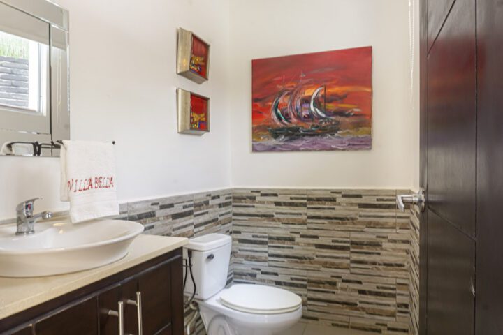 Oceanview-Home-in-Colinas-de-Miramar-Bathroom-720×480-1