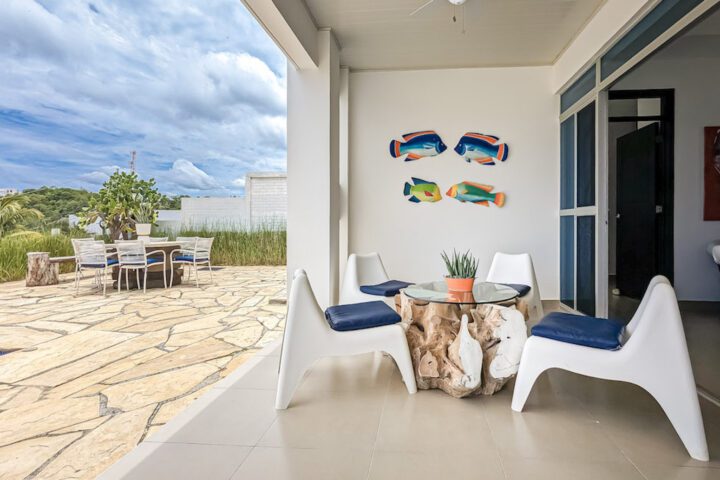 Casa-Vista-al-Mar-en-Colinas-de-Miramar-Terraza-720×480-1